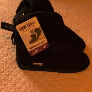 Muk Luks Women's Black Knit Booties